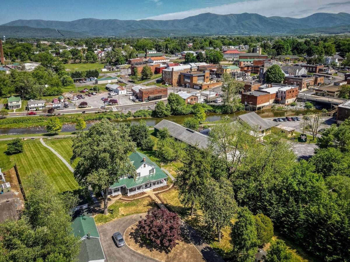 The Legacy Inn Luray Buitenkant foto