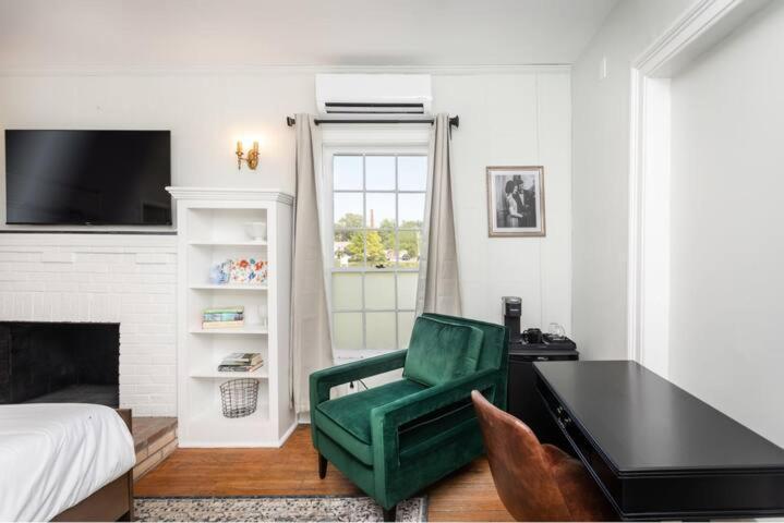 The Legacy Inn Luray Buitenkant foto